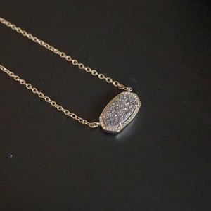 Kendra Scott Pendant, barely worn!